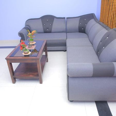 Mp Villa - Lovely Furnished Appartment 퐁디셰리 외부 사진